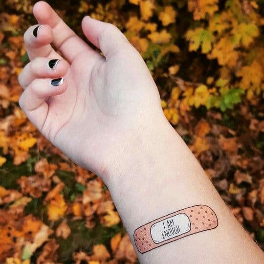 반창고 컬러타투