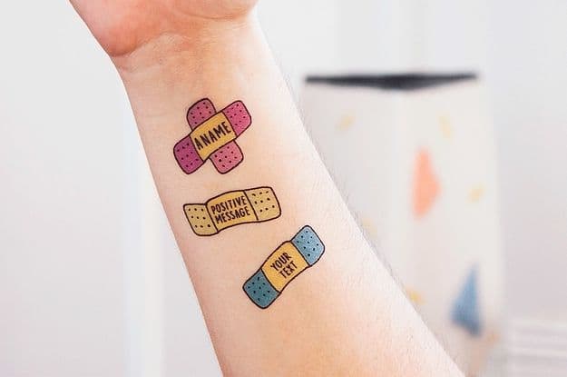 3가지 컬러 반창고 타투