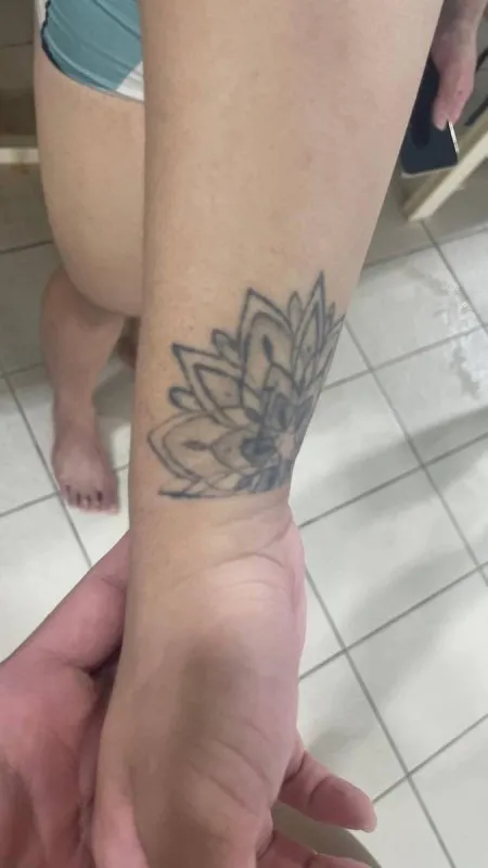 ๋ง๋ค๋ผ ํฐ์น์
- 1