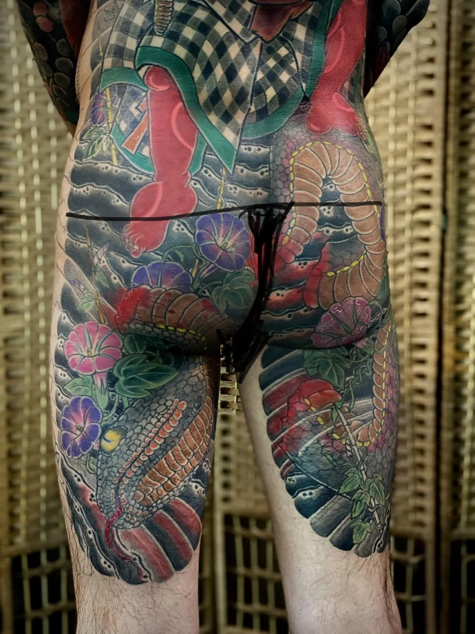 노잔디 타투 - 등판, 허벅지 이레즈미 - 1