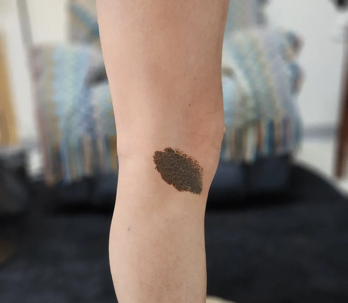 허벅지 점 커버업 호랑이 타투