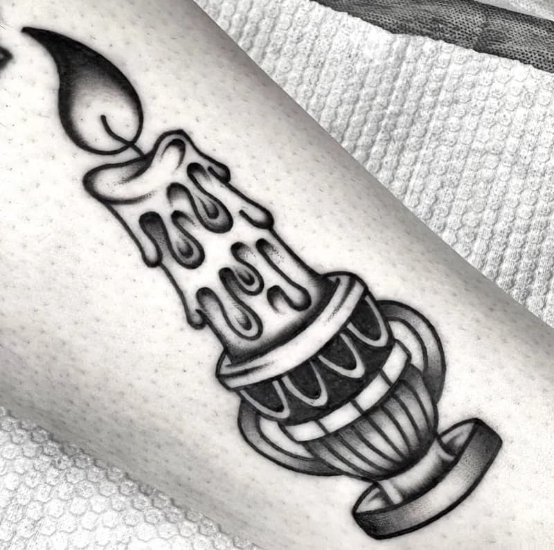 블랙스쿨 올드스쿨 촛불타투