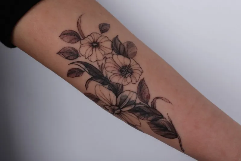 탄생화타투, 홍대타투, 꽃타투, 서울타투, 여자타투, 팔타투, 타투, tattoo, girltattoo, seoultattoo, hongdaetattoo, 커버업타투, coveruptattoo - 1