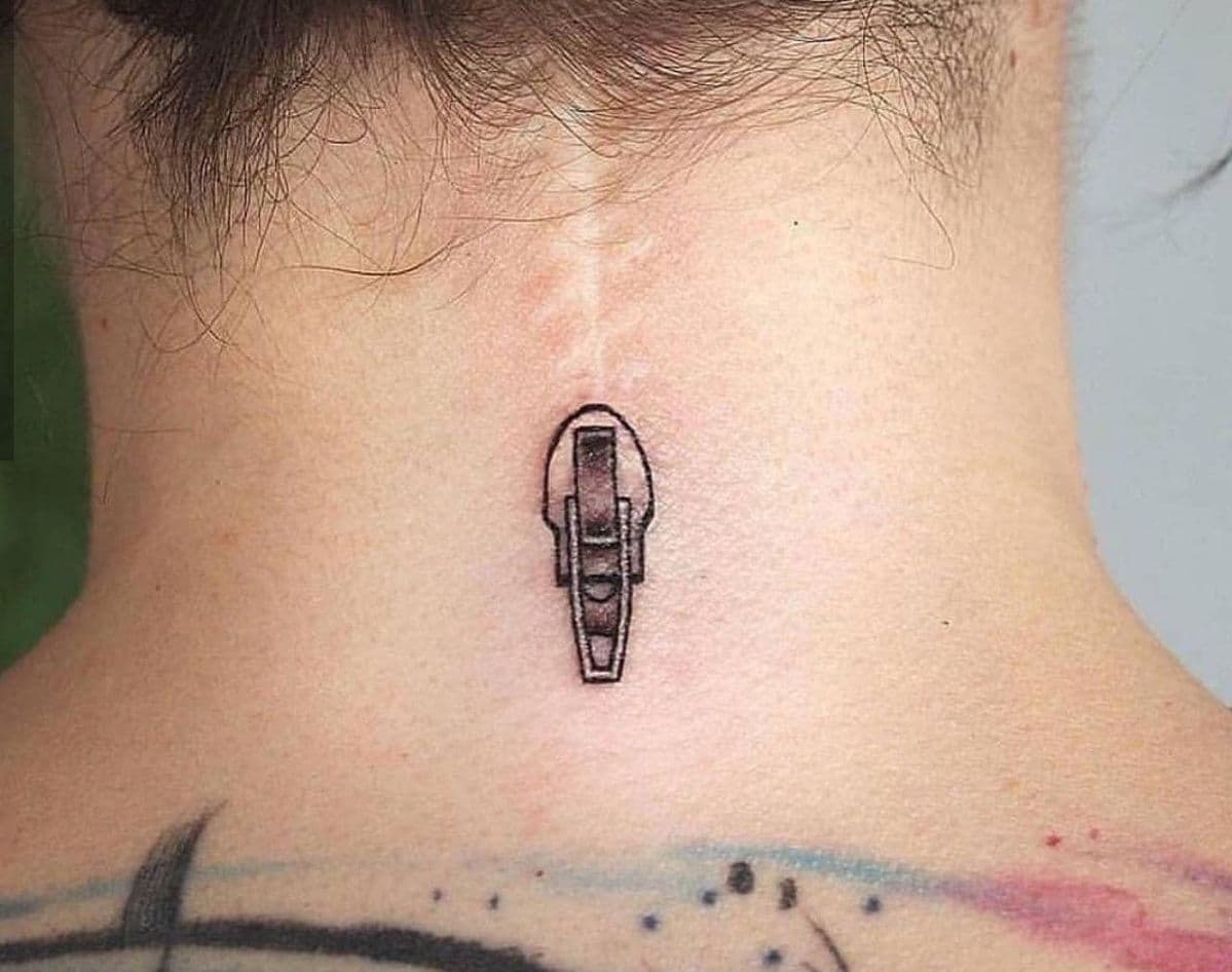 주변피부와 자연스럽게 어우러지도록 작업한작품