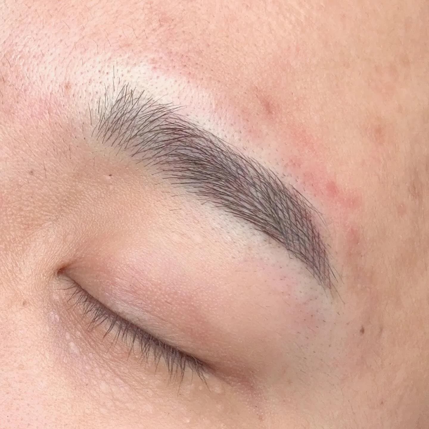 지운브로우 남자눈썹반영구