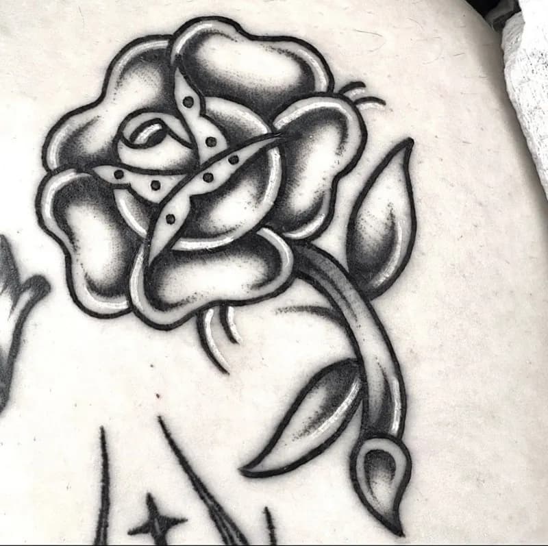 블랙스쿨 올드스쿨 장미타투